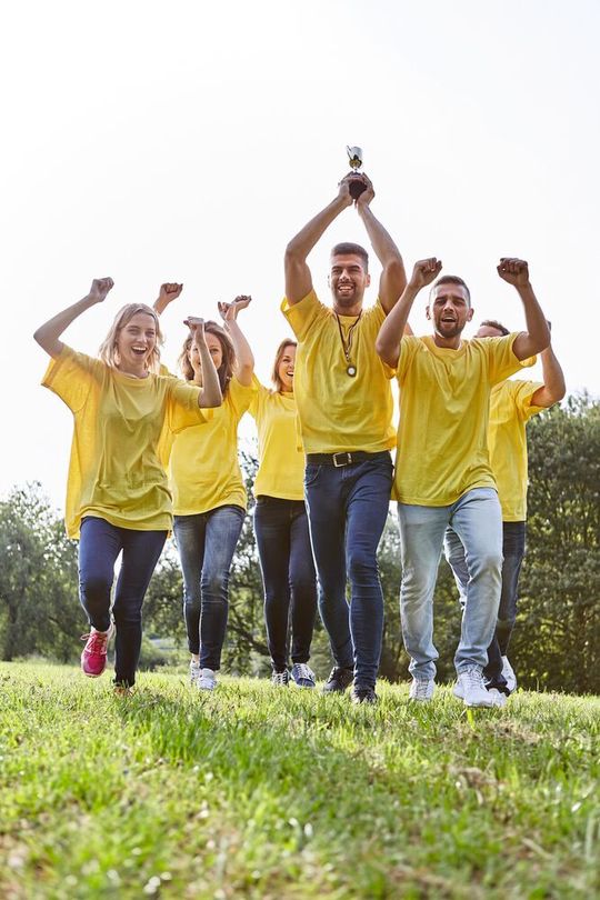 „Deutschlands beste Ausbilder“ legen laut Befragung Wert auf Team-Events. Auch die Teilnahme an Azubiwettbewerben (41 %) wird in einigen Betrieben unterstützt.