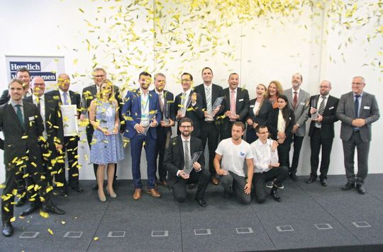 Strahlende Gesichter bei allen Gewinnerinnen und Gewinnern des Innovation Awards zur Achema 2018.