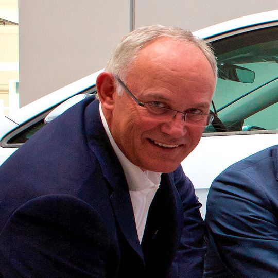 Michael Jost, Chefstratege des Volkswagenkonzerns, sieht keine Alternative zur verstärkten Hinwendung zur Elektromobilität. Michael Jost, Chefstratege des Volkswagenkonzerns, sieht keine Alternative zur verstärkten Hinwendung zur Elektromobilität.