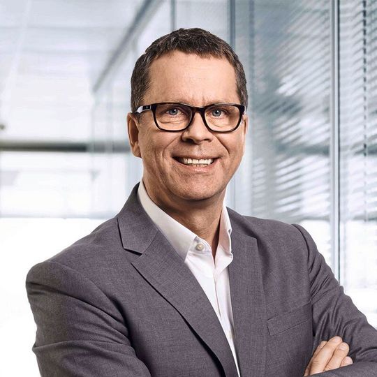 Albrecht Wiener, Geschäftsführer von Kötterman: „Mit der Block-Gruppe als neuem starken Partner an unserer Seite sind wir in der Lage, die bestehenden Kundenbeziehungen zu intensivieren und durch die entstehenden Synergien neue Geschäftsfelder zu erschließen. Wir gewinnen an Momentum und freuen uns sehr auf die künftige Zusammenarbeit.“ Albrecht Wiener, Geschäftsführer von Kötterman: „Mit der Block-Gruppe als neuem starken Partner an unserer Seite sind wir in der Lage, die bestehenden Kundenbeziehungen zu intensivieren und durch die entstehenden Synergien neue Geschäftsfelder zu erschließen. Wir gewinnen an Momentum und freuen uns sehr auf die künftige Zusammenarbeit.“