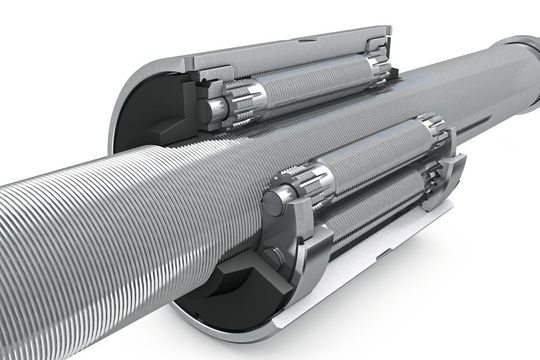 Die Planetenrollengewindetriebe von SKF stellen in der Umformtechnik z.B. die maximale Presskraft bis hinunter zu Tempo 0 zur Verfügung. Die Planetenrollengewindetriebe von SKF stellen in der Umformtechnik z.B. die maximale Presskraft bis hinunter zu Tempo 0 zur Verfügung.