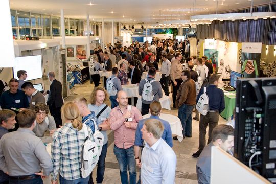 ESE Kongress 2018: Deutschlands größte Konferenz rund um das Thema Embedded Software Engineering lockte auch in diesem Jahr über fünf Tage verteilt an die 1200 Teilnehmer nach Sindelfingen. ESE Kongress 2018: Deutschlands größte Konferenz rund um das Thema Embedded Software Engineering lockte auch in diesem Jahr über fünf Tage verteilt an die 1200 Teilnehmer nach Sindelfingen.