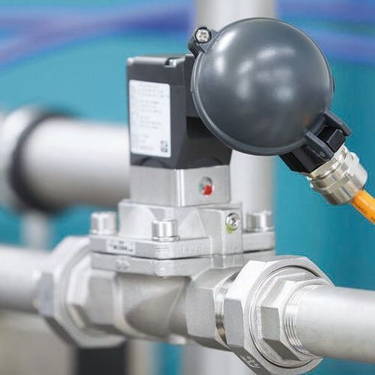 Robust and internationally approved: Solenoid valves in numerous variants for use in potentially explosive atmospheres and with flexible connection options. Robust and internationally approved: Solenoid valves in numerous variants for use in potentially explosive atmospheres and with flexible connection options.