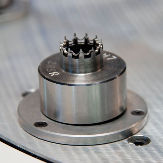 Die neue Anlage bei der Jesa SA: eine TorquePress Typ 520 von Schmidt Technology. Die neue Anlage bei der Jesa SA: eine TorquePress Typ 520 von Schmidt Technology.