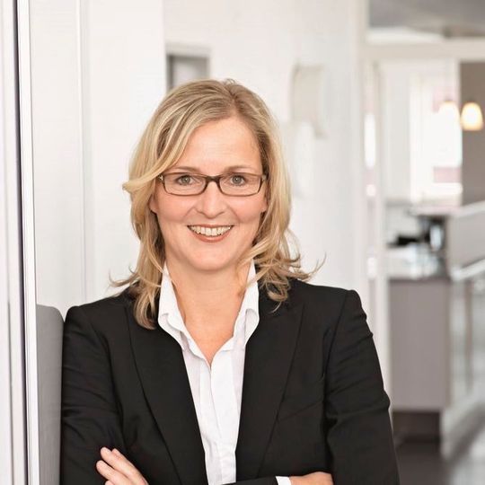 Claudia Kuntze-Raschle, Geschäftsführerin des DBL-Vertragswerks Kuntze & Burgheim Textilpflege GmbH. Claudia Kuntze-Raschle, Geschäftsführerin des DBL-Vertragswerks Kuntze & Burgheim Textilpflege GmbH.