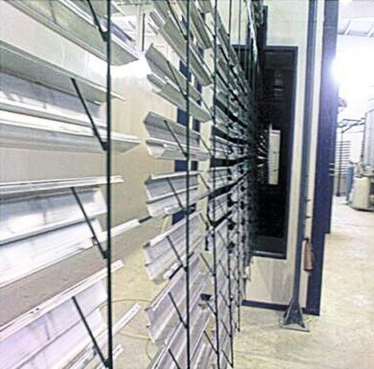 Zur gleichzeitigen Oberflächenentfettung und -konversion in Einkammer-Spritzanlagen hat Surtec das Produkt Surtec 609 A Zetaclin entwickelt.