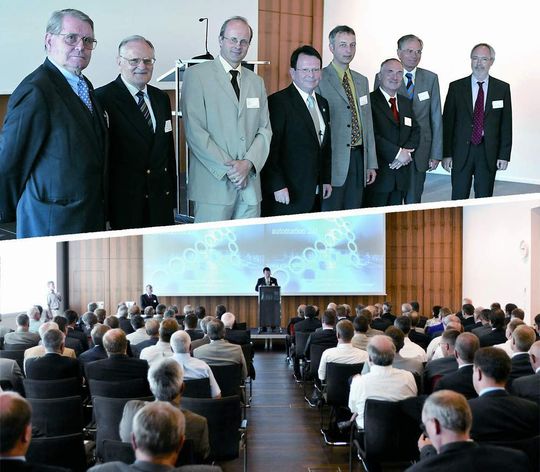 Hochkarätige Referenten gaben anlässlich des 6 . Technologieforum dvon Endress+Hauser in Reinach, Schweiz, Einblicke in die Automation 2.0 und die Zukunft der Mess- und Prozessautomatisierung: (v.l.n.r.): Prof. em. Dr. Martin Polke (RWTH Achen), Prof. Dr. Hans-Joachim Güntherodt (Universität Basel), Prof. Dr. Oliver Paul (IMTEK, Universität Freiburg), Dieter Schaudel (E+H), Dr. Michael Heim (E+H), Prof. Dr. Georg Bretthauer (Forschungszentrum Karlsruhe), Herbert Kircher (IBM Forschungszentrum Böblingen) und Dr. Wolfgang Drahm (E+H). Es fehlt: Dr. Raimund Sommer (E+H). Bilder: Endress+Hauser Hochkarätige Referenten gaben anlässlich des 6 . Technologieforum dvon Endress+Hauser in Reinach, Schweiz, Einblicke in die Automation 2.0 und die Zukunft der Mess- und Prozessautomatisierung: (v.l.n.r.): Prof. em. Dr. Martin Polke (RWTH Achen), Prof. Dr. Hans-Joachim Güntherodt (Universität Basel), Prof. Dr. Oliver Paul (IMTEK, Universität Freiburg), Dieter Schaudel (E+H), Dr. Michael Heim (E+H), Prof. Dr. Georg Bretthauer (Forschungszentrum Karlsruhe), Herbert Kircher (IBM Forschungszentrum Böblingen) und Dr. Wolfgang Drahm (E+H). Es fehlt: Dr. Raimund Sommer (E+H). Bilder: Endress+Hauser