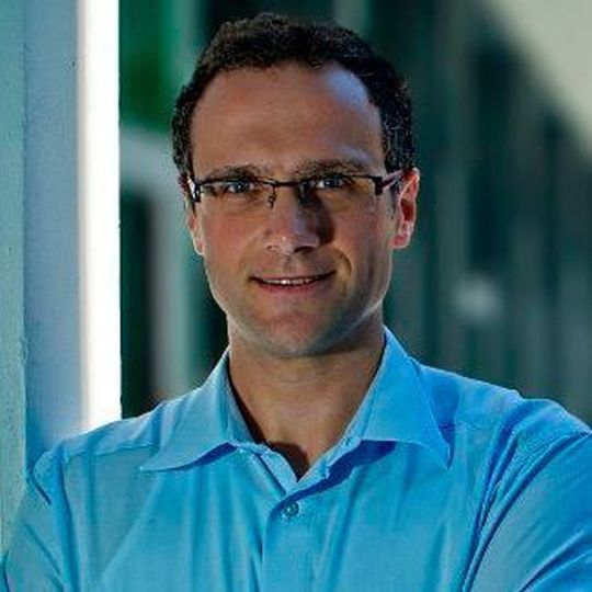 Dr. Martin Becker, Abteilungsleiter des Bereichs Embedded Software Engineering am Fraunhofer Institut für Experimentelles Software Engineering (IESE).