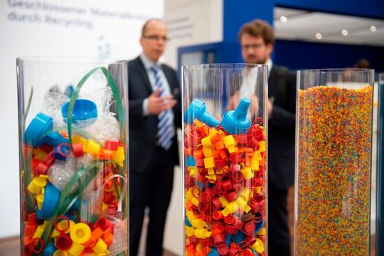 Industrial Supply: Internationale Leitmesse für innovative Zulieferlösungen und Leichtbau. (Im Bild: Pöppelmann) Industrial Supply: Internationale Leitmesse für innovative Zulieferlösungen und Leichtbau. (Im Bild: Pöppelmann)