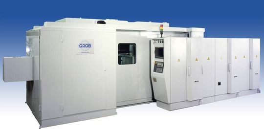 Die Kaltwalzmaschinen von GROB arbeiten nach dem Prinzip des Schlagwalzens. Sie nutzen einen leistungsstarken Torque-Motor als Antrieb und ein elektronisches Getriebe zur Synchronisation der Bewegung von Rollwerkzeugen und Werkstück Die Kaltwalzmaschinen von GROB arbeiten nach dem Prinzip des Schlagwalzens. Sie nutzen einen leistungsstarken Torque-Motor als Antrieb und ein elektronisches Getriebe zur Synchronisation der Bewegung von Rollwerkzeugen und Werkstück