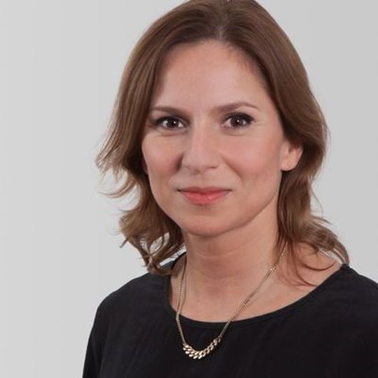 Die UX-/UI-Designerin Theresa Jordan von adesso mobile solutions leitete die Studie „Mobil mit Barrieren – Apps auf dem Prüfstand“. Die UX-/UI-Designerin Theresa Jordan von adesso mobile solutions leitete die Studie „Mobil mit Barrieren – Apps auf dem Prüfstand“.