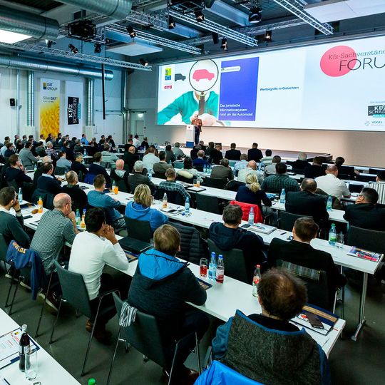 Bereits zum dritten Mal findet das Sachverständigen Forum in Würzburg statt. Bereits zum dritten Mal findet das Sachverständigen Forum in Würzburg statt.