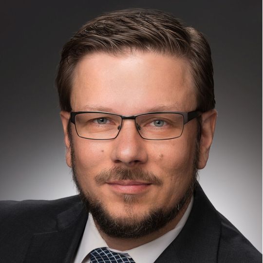 Falk Herrmann, neuer Geschäftsführer von Rohde & Schwarz Cybersecurity Falk Herrmann, neuer Geschäftsführer von Rohde & Schwarz Cybersecurity