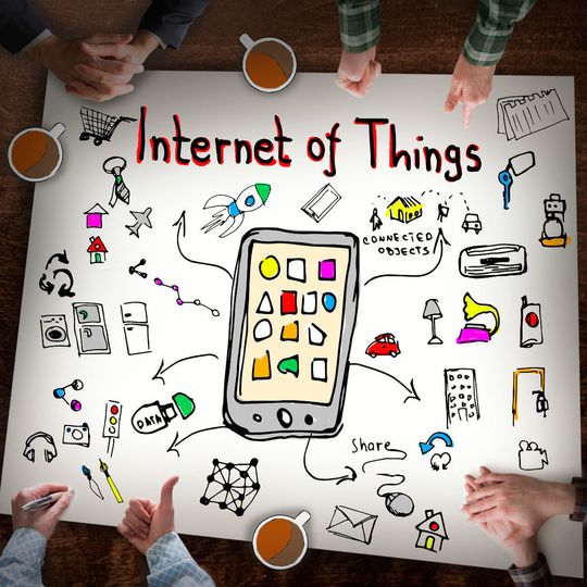 Tech Data zeigt in dem neuen IoT-Showroom konkrete Industrielösungen und deren Skalierungsmöglichkeiten. Tech Data zeigt in dem neuen IoT-Showroom konkrete Industrielösungen und deren Skalierungsmöglichkeiten.