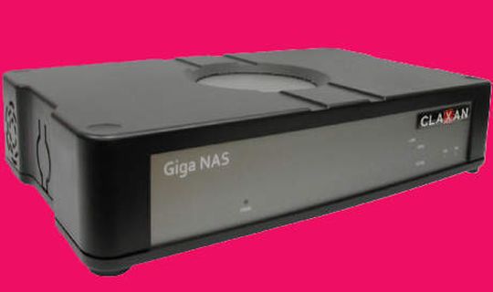 Das Claxan-Produkt „NAS 1000“ ist der Vorgänger der hier von ARP vorgestellten Appliance. Das Claxan-Produkt „NAS 1000“ ist der Vorgänger der hier von ARP vorgestellten Appliance.
