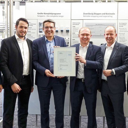 Der Automatisierungsspezialist Festo und der Technikhändler Conrad beschließen enge Zusammenarbeit. Der Automatisierungsspezialist Festo und der Technikhändler Conrad beschließen enge Zusammenarbeit.