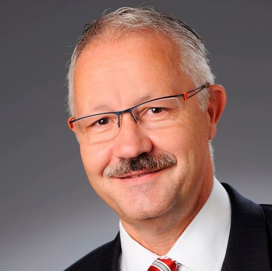 Dr. Roger R. Müller ist CEO der balluun AG. Dr. Roger R. Müller ist CEO der balluun AG.