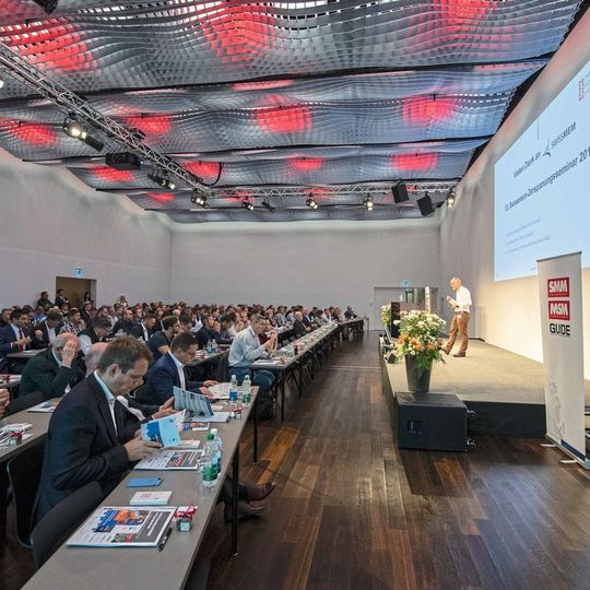 Am SMM-Kongress werden Inhaber und CEOs der namhaftesten Schweizer MEM-Unternehmen die wesentlichen Merkmale ihrer Erfolgsstrategien vortragen. Am SMM-Kongress werden Inhaber und CEOs der namhaftesten Schweizer MEM-Unternehmen die wesentlichen Merkmale ihrer Erfolgsstrategien vortragen.