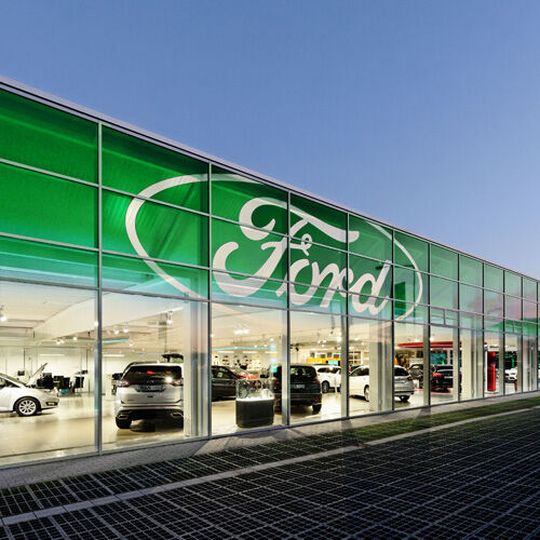 Einen grünen Anstrich soll nur das Image der Ford-Händler bekommen. Einen grünen Anstrich soll nur das Image der Ford-Händler bekommen.