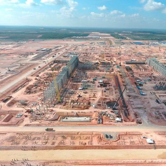 The refinery has a capacity of 300,000 bpd and the Steam Cracker will have a combined annual production capacity of more than 3Mtpa of Ethylene, Propylene and C4 - C6 olefins products. The refinery has a capacity of 300,000 bpd and the Steam Cracker will have a combined annual production capacity of more than 3Mtpa of Ethylene, Propylene and C4 - C6 olefins products.
