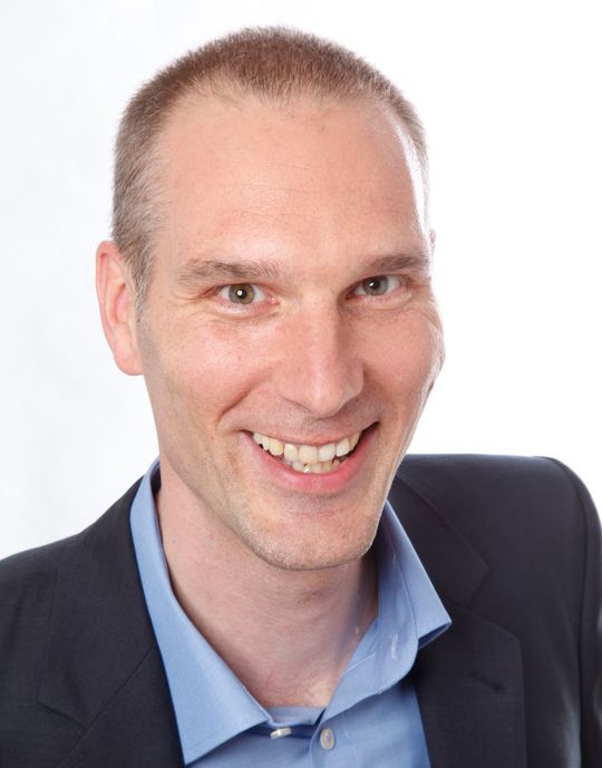Seit mehr als 20 Jahren begleitet Markus Grutzeck Unternehmen unterschiedlicher Branchen und Unternehmensgröße bei der Einführung von CRM Systemen. Seit mehr als 20 Jahren begleitet Markus Grutzeck Unternehmen unterschiedlicher Branchen und Unternehmensgröße bei der Einführung von CRM Systemen.