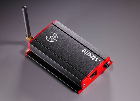 Access Points empfangen die Funksignale der einzelnen Schaltgeräte und geben sie z. B. per WiFi oder Ethernet an die IT-Infrastruktur des Anwenders weiter. Access Points empfangen die Funksignale der einzelnen Schaltgeräte und geben sie z. B. per WiFi oder Ethernet an die IT-Infrastruktur des Anwenders weiter.