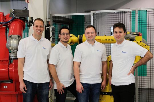 Das Gründerteam von Drag&Bot (v.l.): Martin Naumann, Pablo Quilez, Witalij Siebert und Daniel Seebauer.