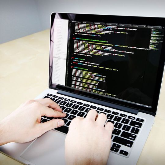Optimierung von C-Code, Zugriff auf Hardware-Ports in C/C++ oder Gelichheitsprüfung von Fließkommazahlen: Hier sind wieder einige Tipps und Denkanstöße aus der Embedded-Software-Entwicklungspraxis. Optimierung von C-Code, Zugriff auf Hardware-Ports in C/C++ oder Gelichheitsprüfung von Fließkommazahlen: Hier sind wieder einige Tipps und Denkanstöße aus der Embedded-Software-Entwicklungspraxis.