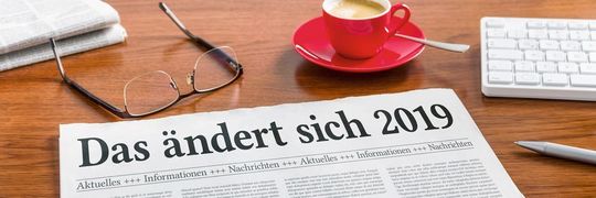Auch in diesem Jahr treten umfangreiche steuerliche Änderungen und Neuerungen in Kraft. Auch in diesem Jahr treten umfangreiche steuerliche Änderungen und Neuerungen in Kraft.