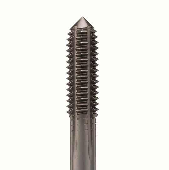 Bass präsentiert im Rahmen der Turning Days unter anderem leistungsstarke Werkzeuge für die Gewindefertigung, wie den Gewindefurcher Duramax H BT (im Bild). Außerdem wird der Gewindbohrer Avant H25 im Fokus stehen, wie Bass sagt. Bass präsentiert im Rahmen der Turning Days unter anderem leistungsstarke Werkzeuge für die Gewindefertigung, wie den Gewindefurcher Duramax H BT (im Bild). Außerdem wird der Gewindbohrer Avant H25 im Fokus stehen, wie Bass sagt.