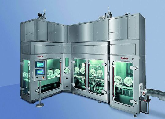 Im Isolator ist je nach Aufgabenstellung eine positive oder negative Druckkaskade möglich. Bilder: Bosch Packaging Group, Carpus+Partner Im Isolator ist je nach Aufgabenstellung eine positive oder negative Druckkaskade möglich. Bilder: Bosch Packaging Group, Carpus+Partner