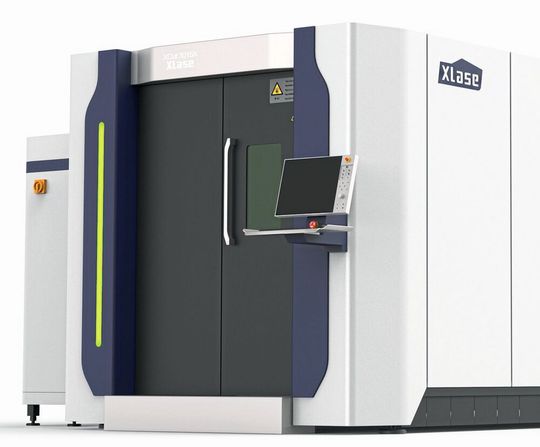 „Xcut GX“ löst die GA-Faserlaserschneid-Baureihe von HSG ab, und soll bald die Erfolgsgeschichte fortsetzen. Das Hamburger Unternehmen Xlase wird der Ansprechpartner für die potenziellen Kunden sein. Jüngst hat sich Xlase, gegründet im September 2018, am Standort des Mutterkonzerns HSG in China vorgestellt. „Xcut GX“ löst die GA-Faserlaserschneid-Baureihe von HSG ab, und soll bald die Erfolgsgeschichte fortsetzen. Das Hamburger Unternehmen Xlase wird der Ansprechpartner für die potenziellen Kunden sein. Jüngst hat sich Xlase, gegründet im September 2018, am Standort des Mutterkonzerns HSG in China vorgestellt.