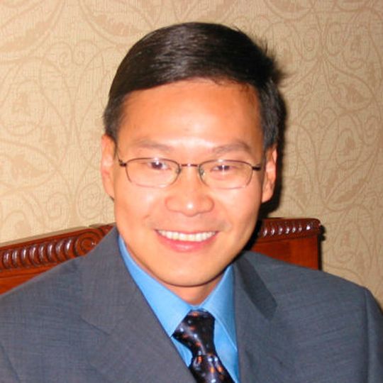Michael Wong ist Vizepräsident für Forschung und Entwicklung bei Codeplay Software. Er ist zudem Mitglied der offenen Konsortiumsgruppe Khronos, Vorsitzender der C++ Heterogenen Programmiersprache SYCL, der kanadische Delegationsleiter für den ISO C++ Standard und Direktor sowie Vizepräsident von ISOCPP.org. Michael Wong ist Vizepräsident für Forschung und Entwicklung bei Codeplay Software. Er ist zudem Mitglied der offenen Konsortiumsgruppe Khronos, Vorsitzender der C++ Heterogenen Programmiersprache SYCL, der kanadische Delegationsleiter für den ISO C++ Standard und Direktor sowie Vizepräsident von ISOCPP.org.