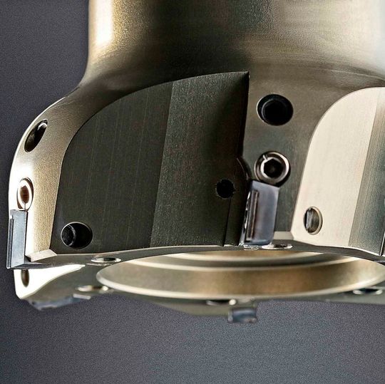 Horn's new DTM finishing face mill enables user-friendly insert adjustment to the exact micron. Horn's new DTM finishing face mill enables user-friendly insert adjustment to the exact micron.