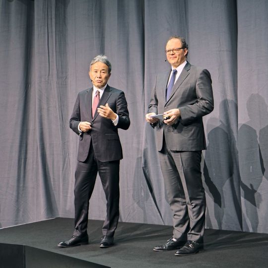 Dr.-Ing. Masahiko Mori, Präsident der DMG Mori Company Limited, und Christian Thönes, Vorstandsvorsitzender der DMG Mori AG, in Pfronten. Dr.-Ing. Masahiko Mori, Präsident der DMG Mori Company Limited, und Christian Thönes, Vorstandsvorsitzender der DMG Mori AG, in Pfronten.