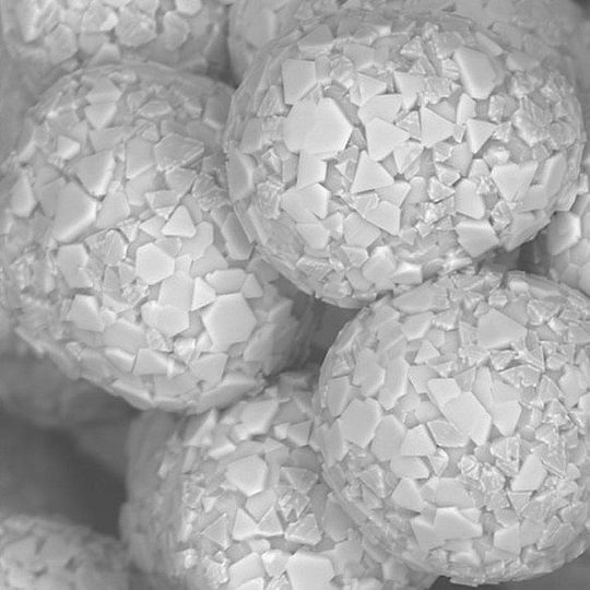 Haldor Topsoe has invested significantly in developing a world-class LNMO cathode material. Haldor Topsoe has invested significantly in developing a world-class LNMO cathode material.