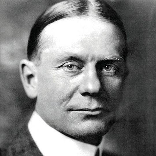 Eugene Bradley Clark, Erfinder des Gabelstaplers. Eugene Bradley Clark, Erfinder des Gabelstaplers.