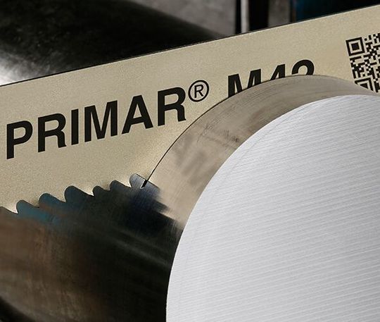 Wikus stellt auf der Intec 2019 sein neuestes Bimetall-Sägeband namens Primar M 42 vor. Flexibel einsetzbar für Werkstatt oder Industriebedarf, könne es alle Metalle bis zu einer Festigkeit von 1000 N/mm² bearbeiten. Es trennt laut Wikus relativ leise und punktet durch seine Langlebigkeit. Wikus stellt auf der Intec 2019 sein neuestes Bimetall-Sägeband namens Primar M 42 vor. Flexibel einsetzbar für Werkstatt oder Industriebedarf, könne es alle Metalle bis zu einer Festigkeit von 1000 N/mm² bearbeiten. Es trennt laut Wikus relativ leise und punktet durch seine Langlebigkeit.