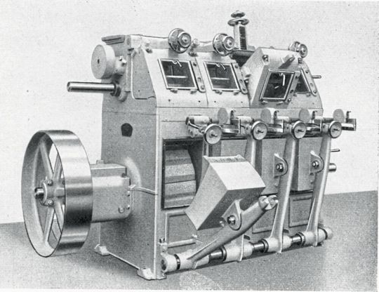 Innovationskraft: Bereits in den 40er Jahren begann das Unternehmen mit dem Bau von pneumatischen Fördersystemen und Vibrationsdosiergeräten. Innovationskraft: Bereits in den 40er Jahren begann das Unternehmen mit dem Bau von pneumatischen Fördersystemen und Vibrationsdosiergeräten.