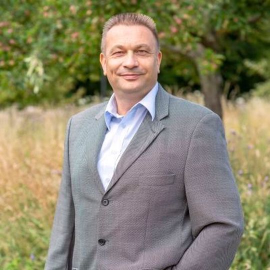 Dr. Constantin Herrmann ist Principal Consultant bei thinkstep: Sein Ziel ist die belastbare Beweisführung der Ökobilanz. Dr. Constantin Herrmann ist Principal Consultant bei thinkstep: Sein Ziel ist die belastbare Beweisführung der Ökobilanz.