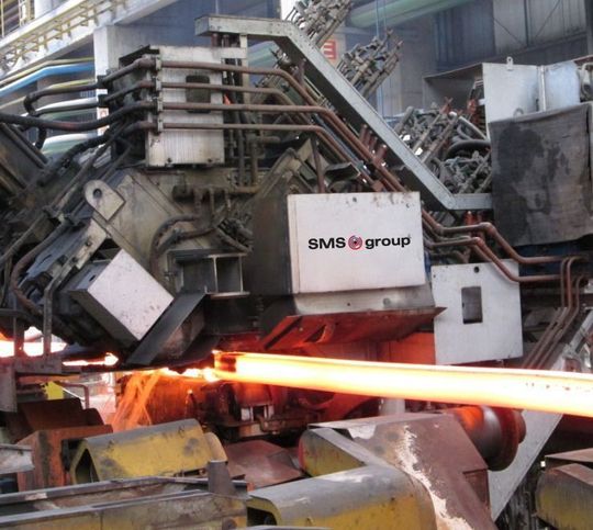 Den Auftrag zu Bau und Lieferung einer Ebros-Knüppelschweißanlage hat die SMS Group GmbH aus Mönchengladbach jetzt von Feralpi Siderurgica erhalten. Das System wird in die Drahtwalzstraße Lonato in Brescia, Italien, implementiert, wie es heißt. Den Auftrag zu Bau und Lieferung einer Ebros-Knüppelschweißanlage hat die SMS Group GmbH aus Mönchengladbach jetzt von Feralpi Siderurgica erhalten. Das System wird in die Drahtwalzstraße Lonato in Brescia, Italien, implementiert, wie es heißt.