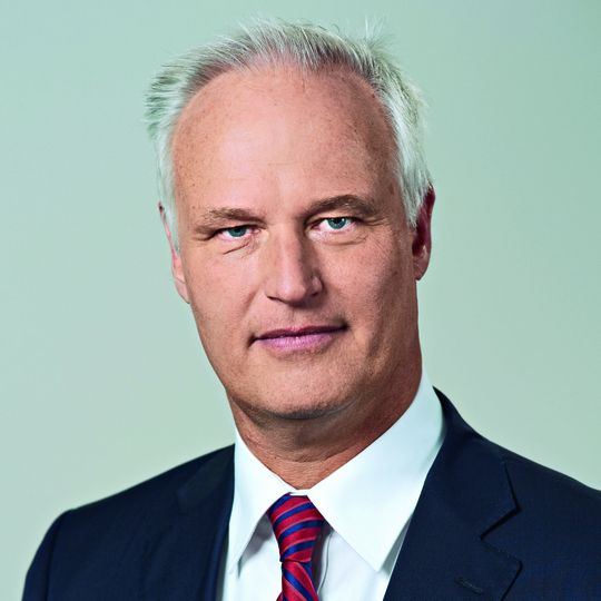 VDMA-Präsident Carl Martin Welcker fordert steuerliche Forschungsförderung, um Innovationen im industriellen Mittelstand zu stimulieren. VDMA-Präsident Carl Martin Welcker fordert steuerliche Forschungsförderung, um Innovationen im industriellen Mittelstand zu stimulieren.