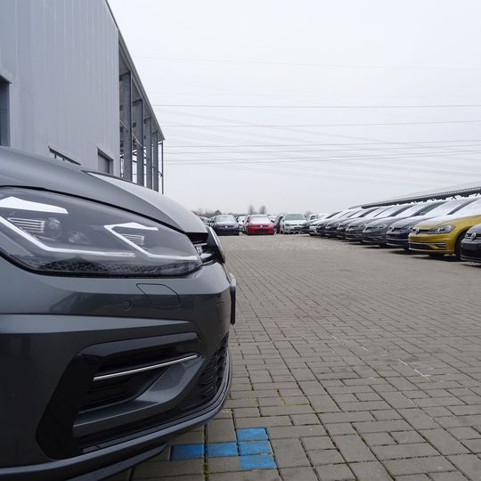 VW Pkw hat im Januar 2019 weltweit 515.500 Autos ausgeliefert. VW Pkw hat im Januar 2019 weltweit 515.500 Autos ausgeliefert.