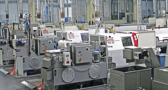 Die Erwin Halder KG kann eine relativ große Fertigungsbandbreite anbieten. Mit leistungsfähigen Bearbeitungszentren zum Drehen und Fräsen lassen sich gerade komplizierte Teilegeometrien aus anspruchsvollen Materialien bearbeiten. Die Erwin Halder KG kann eine relativ große Fertigungsbandbreite anbieten. Mit leistungsfähigen Bearbeitungszentren zum Drehen und Fräsen lassen sich gerade komplizierte Teilegeometrien aus anspruchsvollen Materialien bearbeiten.