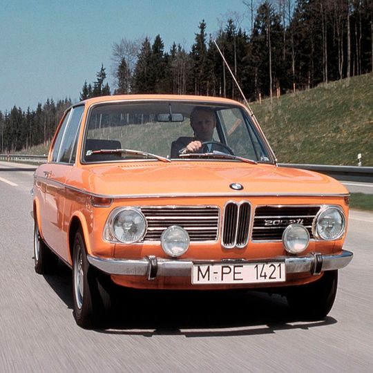 BMWs automobile Geschichte hatte viele Höhen und Tiefen. BMWs automobile Geschichte hatte viele Höhen und Tiefen.