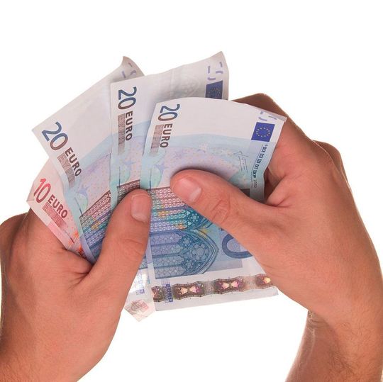 Stepstone Gehaltsreport 2019: Banken, Pharma, Auto - Schlüsselbranchen zahlen anscheinend besonders gut. Stepstone Gehaltsreport 2019: Banken, Pharma, Auto - Schlüsselbranchen zahlen anscheinend besonders gut.