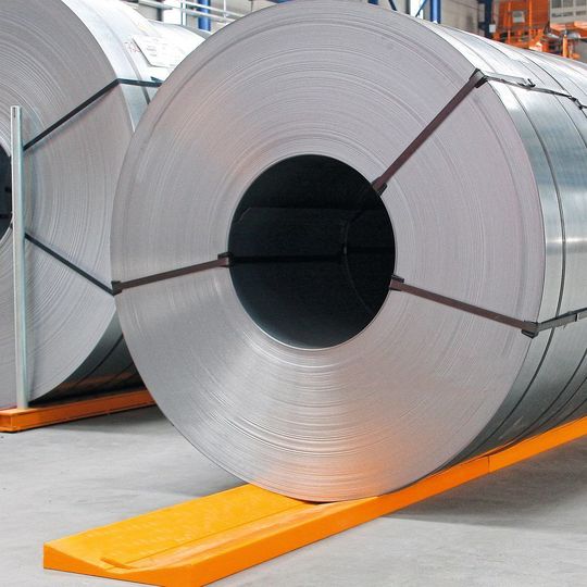 Secutex-Coilmatten sind extrem verschleißfest und beständig gegenüber Ölen und Schmierstoffen. Secutex-Coilmatten sind extrem verschleißfest und beständig gegenüber Ölen und Schmierstoffen.