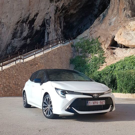 Als Schräghecklimousine ist der neue Toyota Corolla besonders sportlich. Als Schräghecklimousine ist der neue Toyota Corolla besonders sportlich.