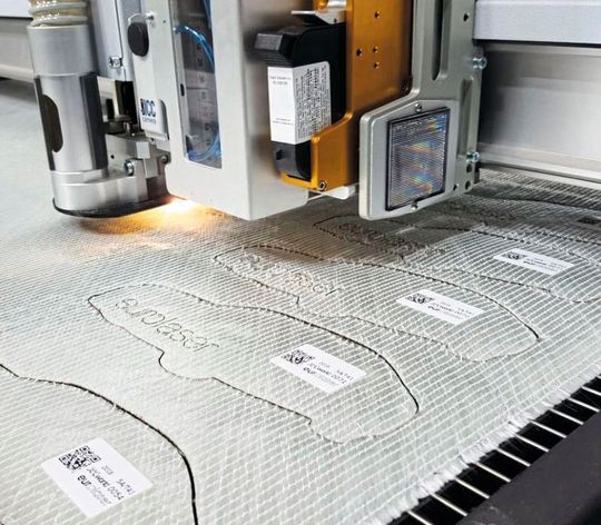Eurolaser zeigt auf der JEC World 2019 wie man mit einem CO2-Laser die Bearbeitung von Composites und Organoblechen aller Art forcieren und günstiger machen kann. Halle 5 am Stand T41. Eurolaser zeigt auf der JEC World 2019 wie man mit einem CO2-Laser die Bearbeitung von Composites und Organoblechen aller Art forcieren und günstiger machen kann. Halle 5 am Stand T41.