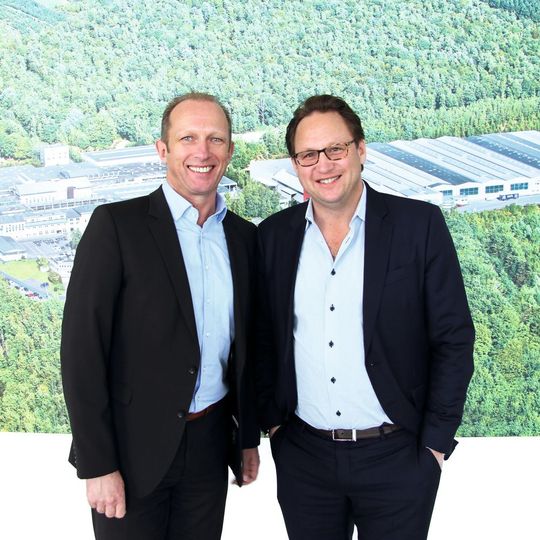 Geschäftsführer der Schäfer Werke Rainer Bröcher und Fabrikado Geschäftsführer Thomas Hoffmeister (vlnr.) Geschäftsführer der Schäfer Werke Rainer Bröcher und Fabrikado Geschäftsführer Thomas Hoffmeister (vlnr.)